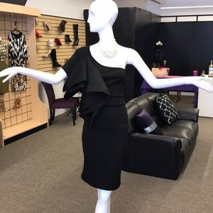 Semi formal Black Dress Sizes Large-2x!